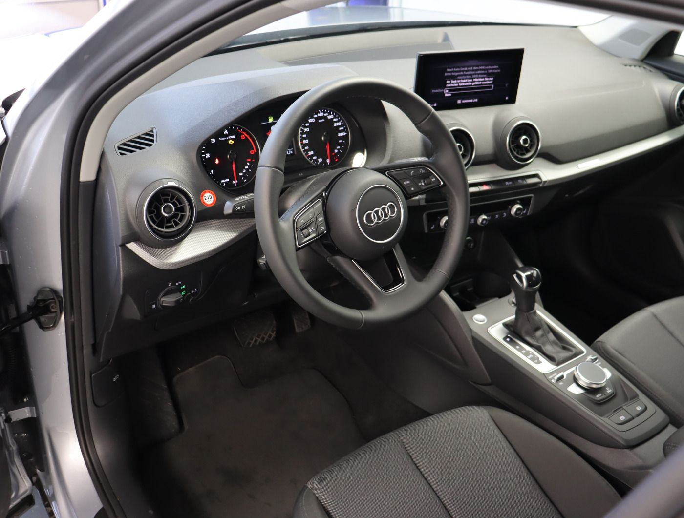 Fahrzeugabbildung Audi Q2 35 TDI S tronic advanced 5J.Gar. KeyLess LED
