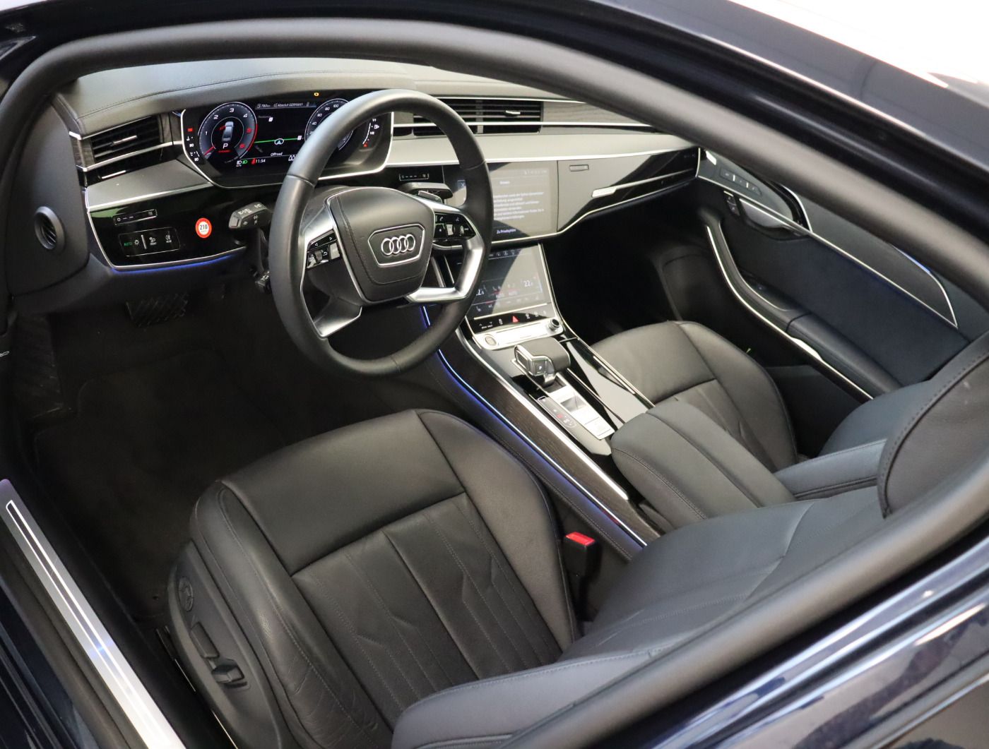 Fahrzeugabbildung Audi A8 50 TDI quattro tiptronic Luft Pano Matrix