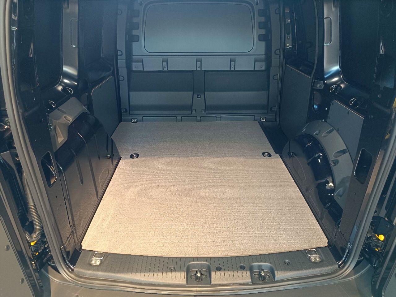 Fahrzeugabbildung Volkswagen Caddy Cargo 2.0TDI 90 kW