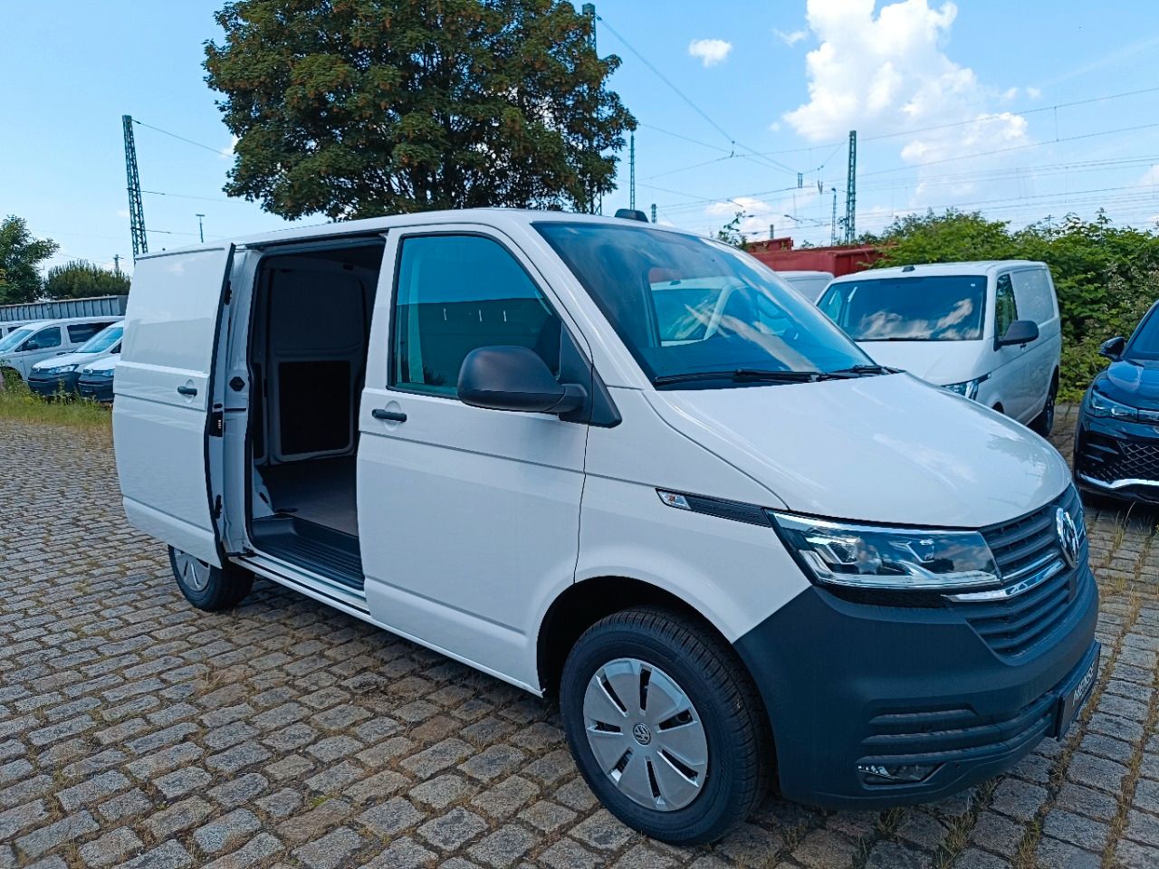 Fahrzeugabbildung Volkswagen Transporter 6.1 Kasten 2.0TDI 81 kW RFK