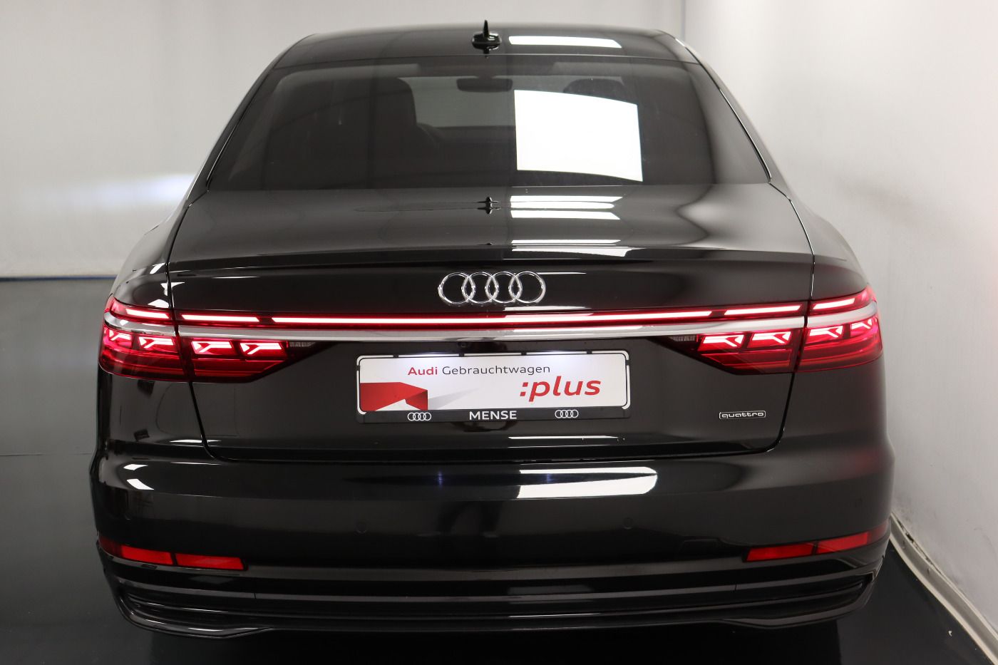 Fahrzeugabbildung Audi A8 lang 60 TFSI e quattro tiptronic Luft Pano