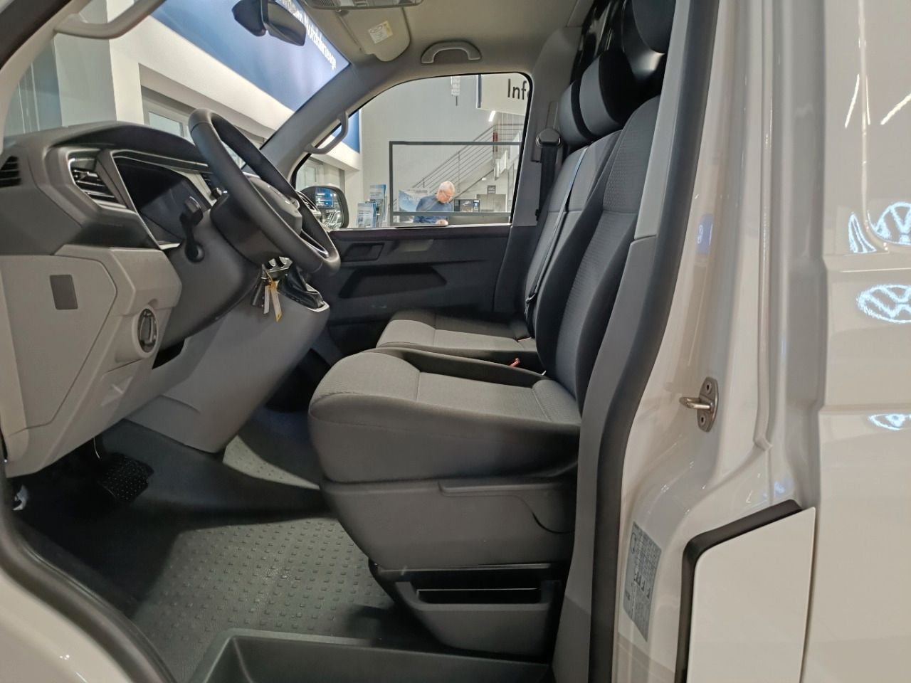 Fahrzeugabbildung Volkswagen Transporter T6.1 Kasten 2.0TDI 110 kW DSG ACC