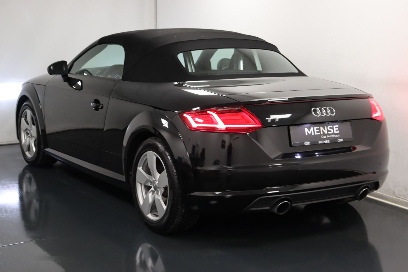 Fahrzeugabbildung Audi TT Roadster 1.8 TFSI S tronic Navi Xenon SHZG