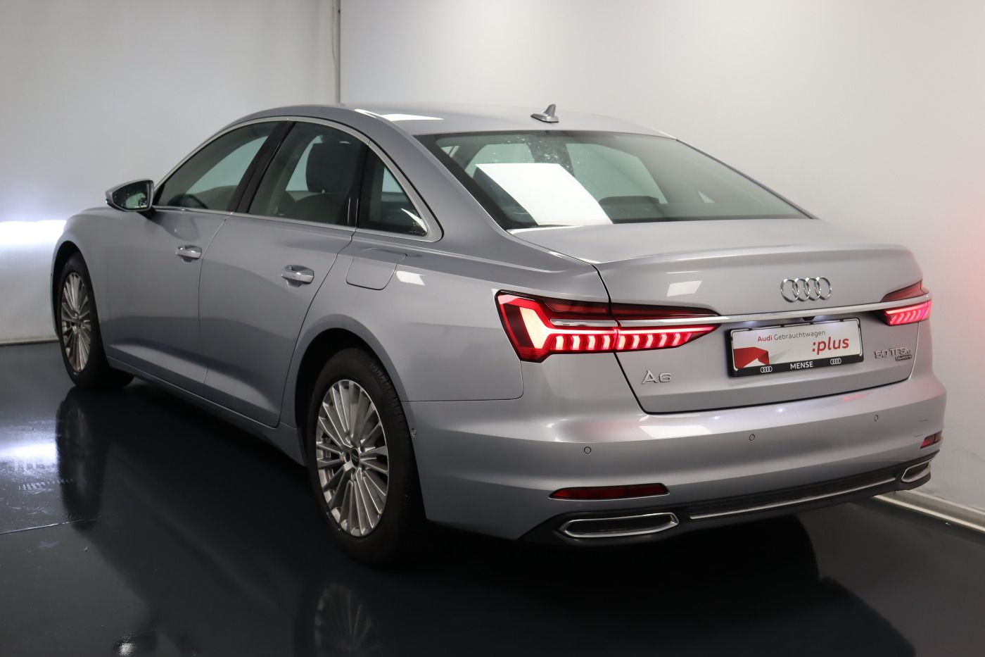 Fahrzeugabbildung Audi A6 Limousine TFSI e Design 50 TFSI e quattro S t