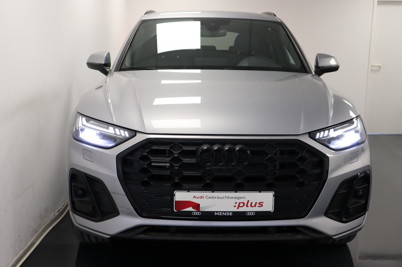 Fahrzeugabbildung Audi Q5 50 TFSI e quattro S tronic S line