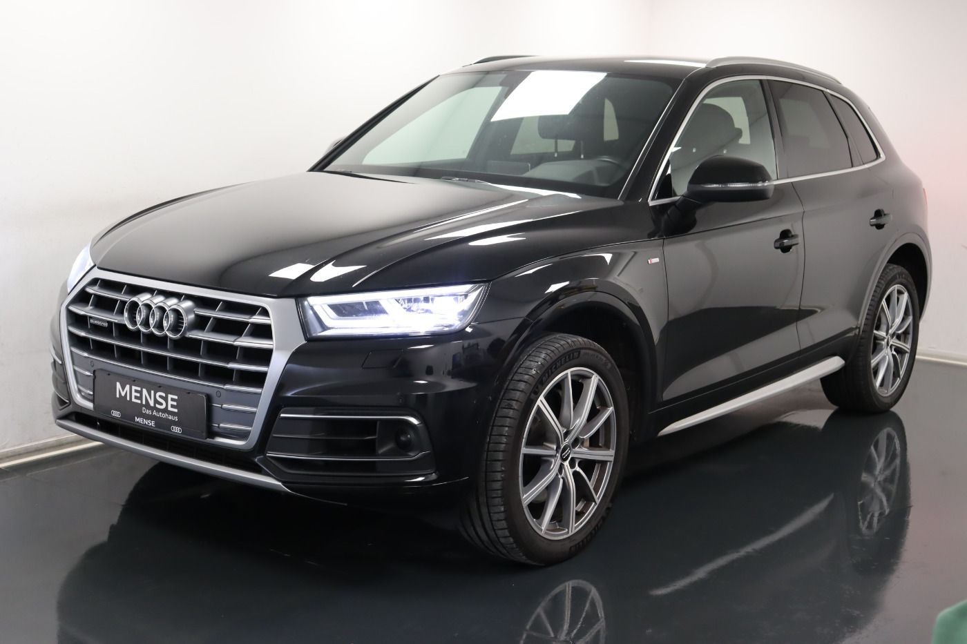 Fahrzeugabbildung Audi Q5 50 TDI Sport S line quattro tiptronic Navi B&