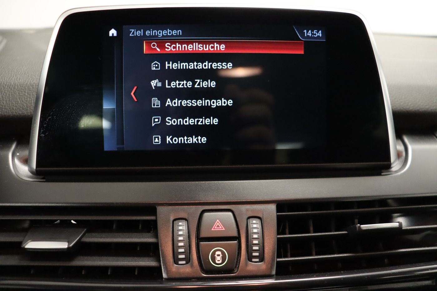 Fahrzeugabbildung BMW ActiveTourer 225 xe iPerformance ACC DynLicht AU