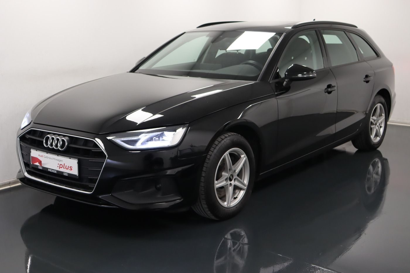 Fahrzeugabbildung Audi A4 Avant 30 TDI S tronic AHK Pano 5J.Gar. Navi