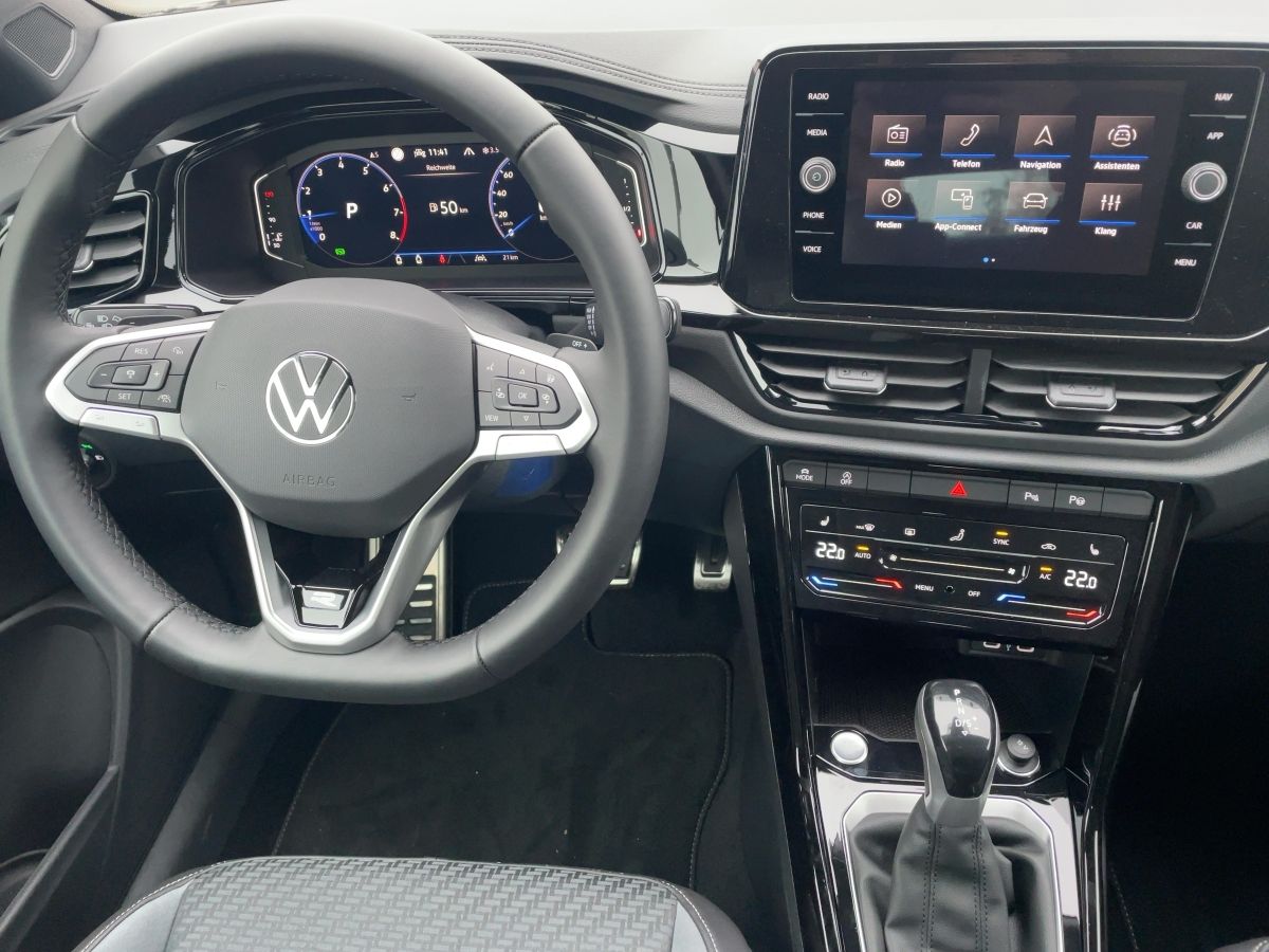 Fahrzeugabbildung Volkswagen T-Roc Cabriolet 1.5 TSI DSG R-Line BlackStyle