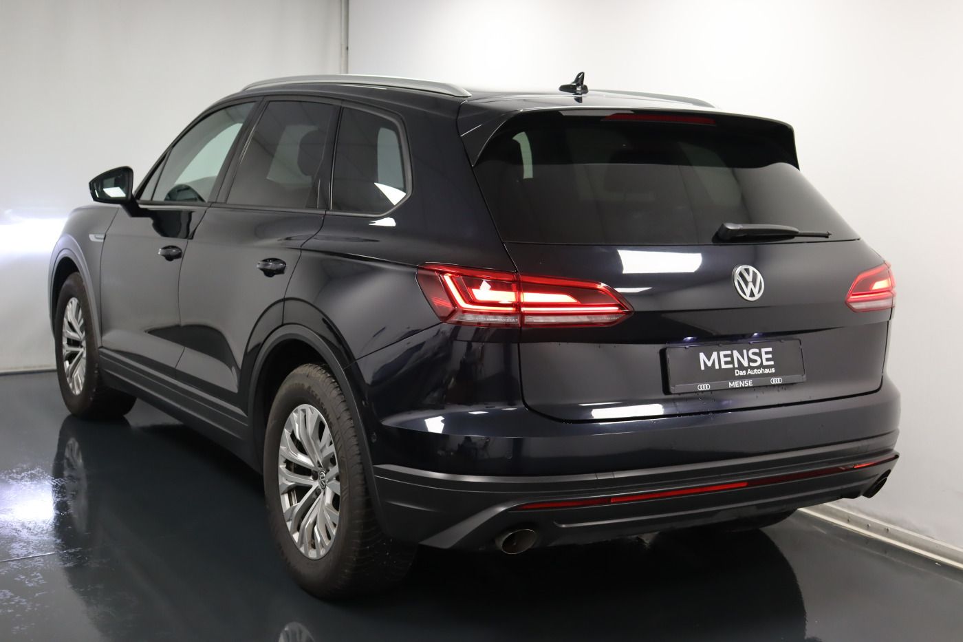 Fahrzeugabbildung Volkswagen Touareg 3.0 TDI 4Motion tiptronic |Luft|AHK|ACC