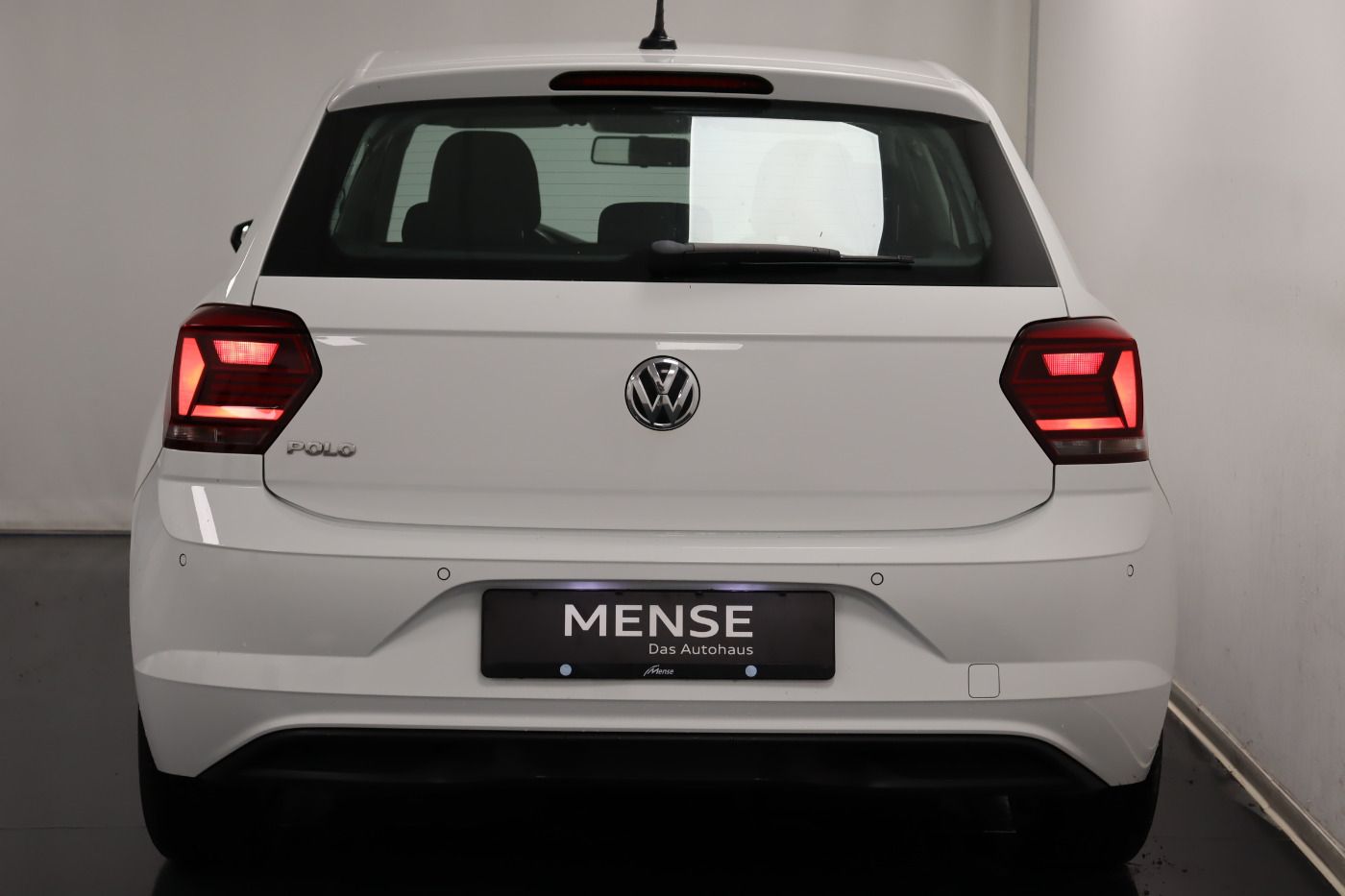 Fahrzeugabbildung Volkswagen Polo 1.6 TDI Highline Navi Sitzhzg FrontAssist