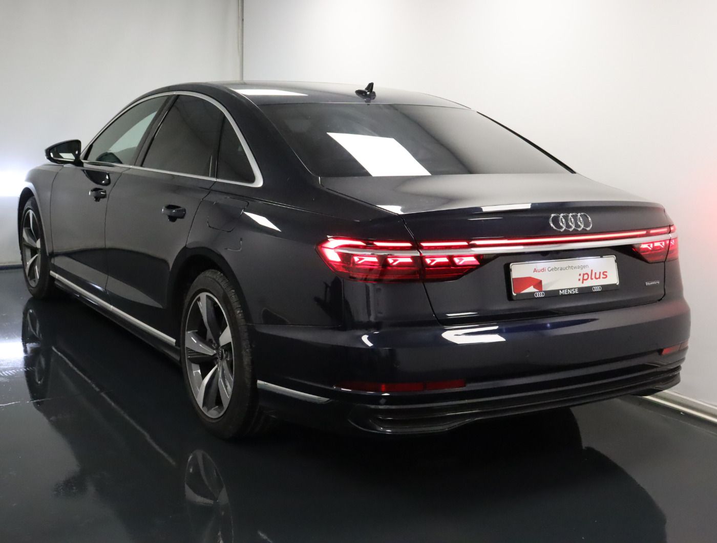 Fahrzeugabbildung Audi A8 TFSI e 60 TFSI e quattro tiptronic Luft Pano