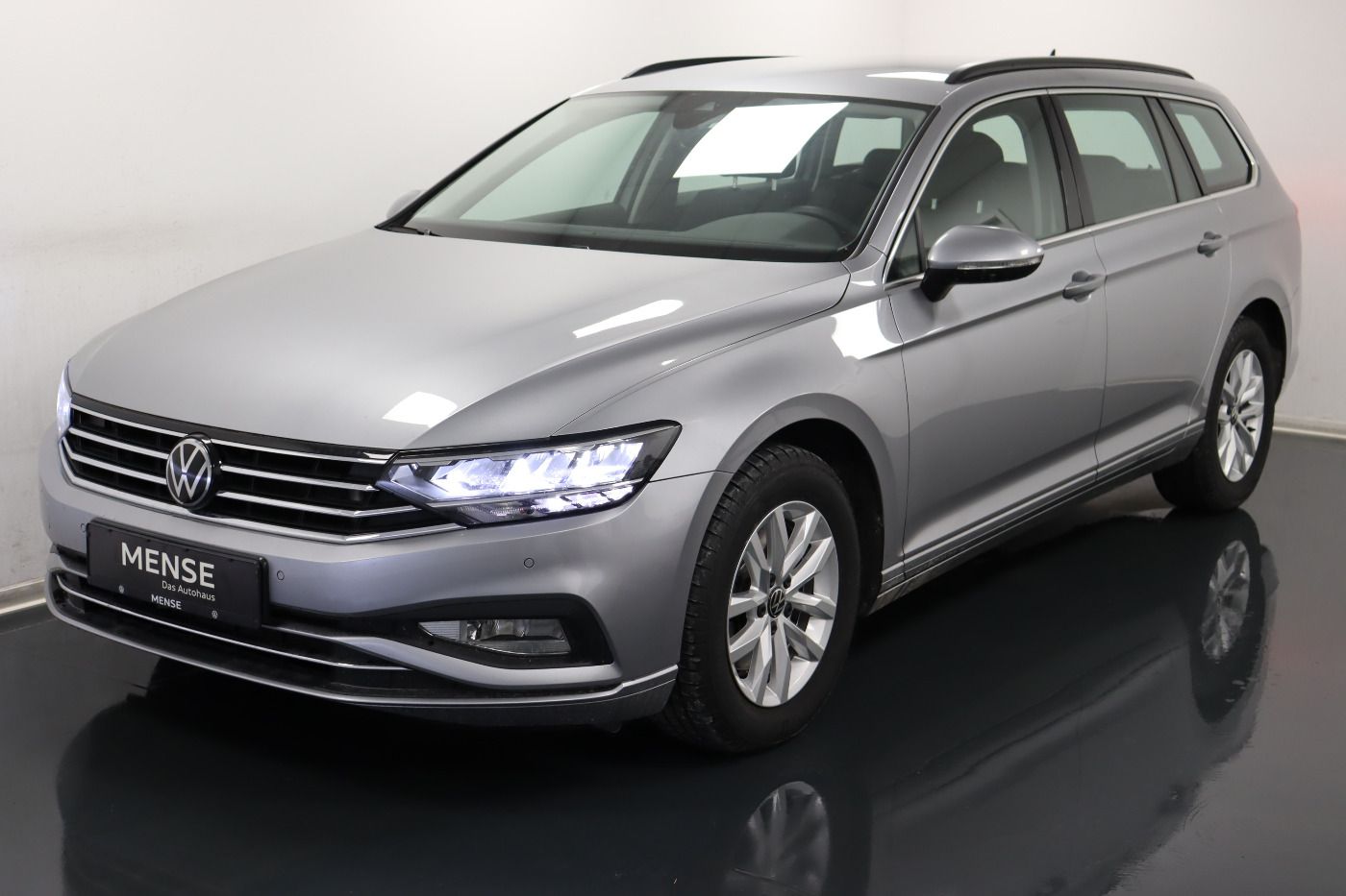 Fahrzeugabbildung Volkswagen Passat Variant 2.0 TDI DSG Business |ACC|Navi|LM