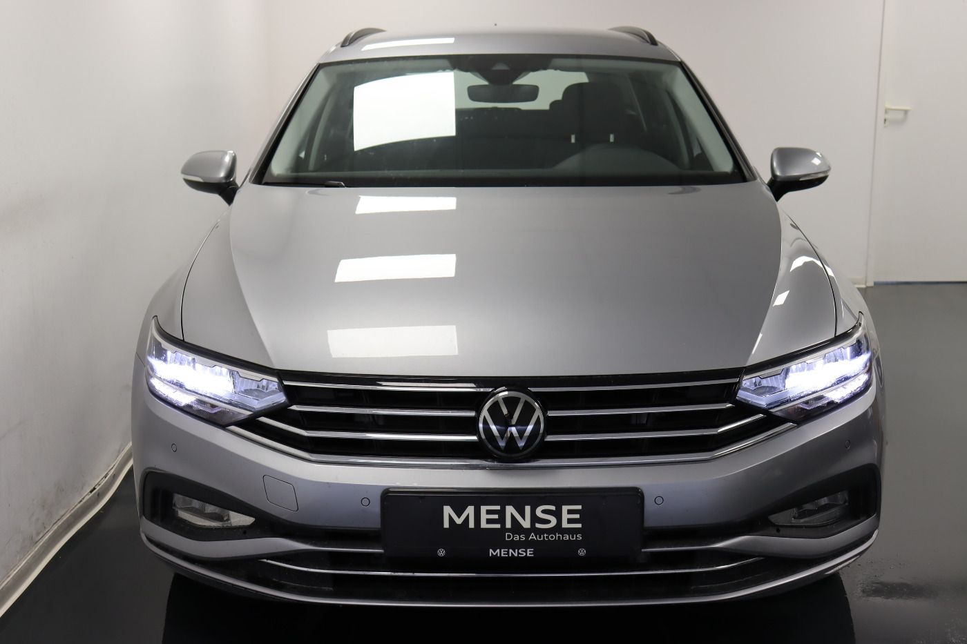 Fahrzeugabbildung Volkswagen Passat Variant 2.0 TDI DSG Business |ACC|Navi|LM