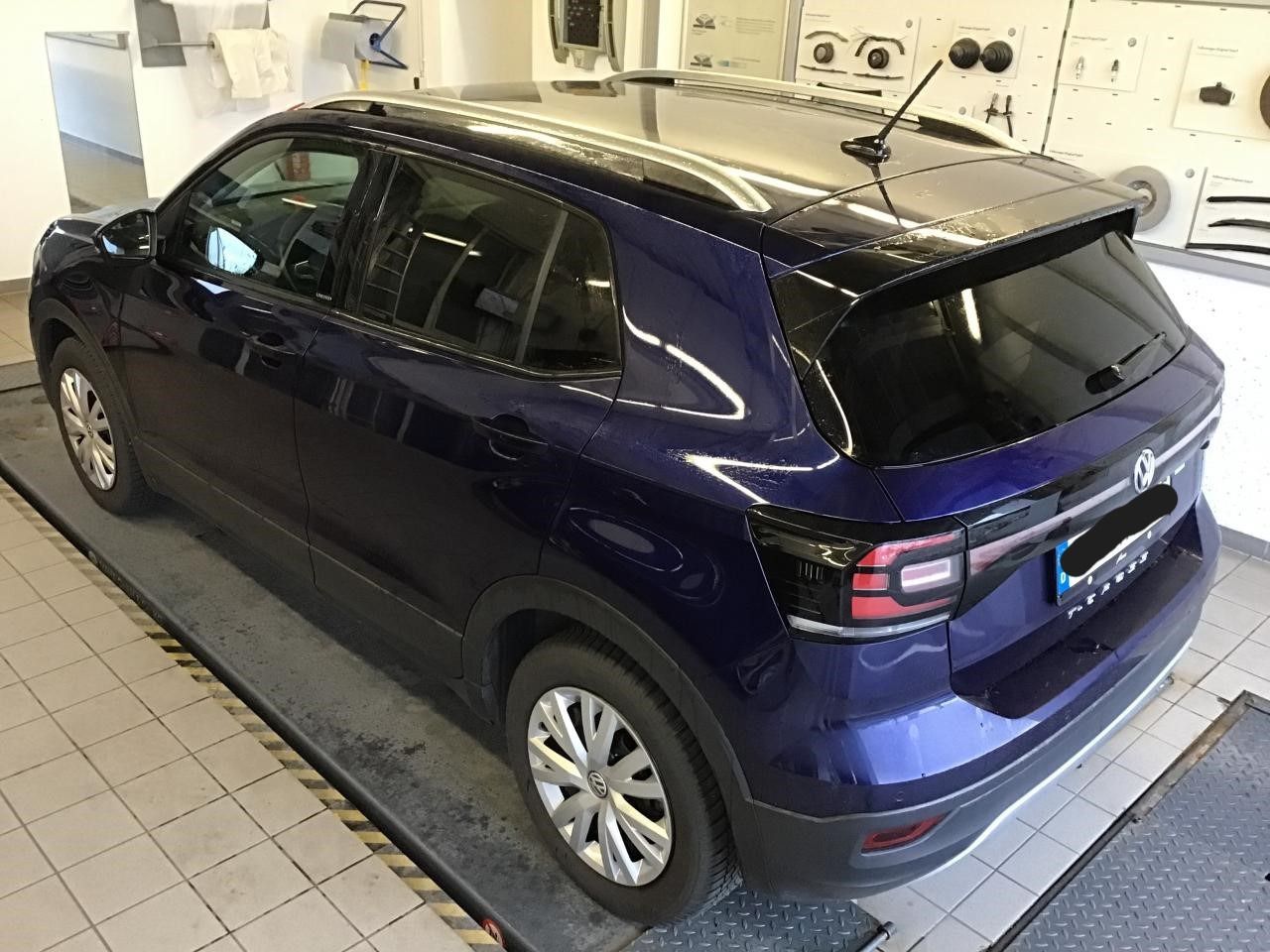 Fahrzeugabbildung Volkswagen T-Cross 1.0 TSI OPF Life United |AHK|ACC|LED|PDC