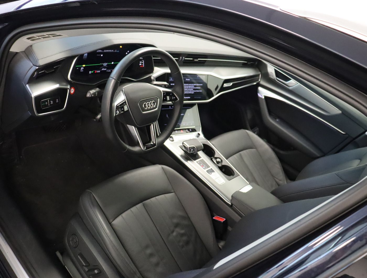 Fahrzeugabbildung Audi A6 Avant 45 TFSI S tronic design |AHK|Matrix|ACC