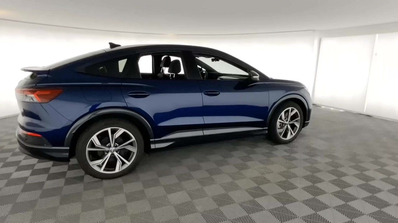 Fahrzeugabbildung Audi Q4 Sportback e-tron 45 advanced |AHK|SD|Matrix