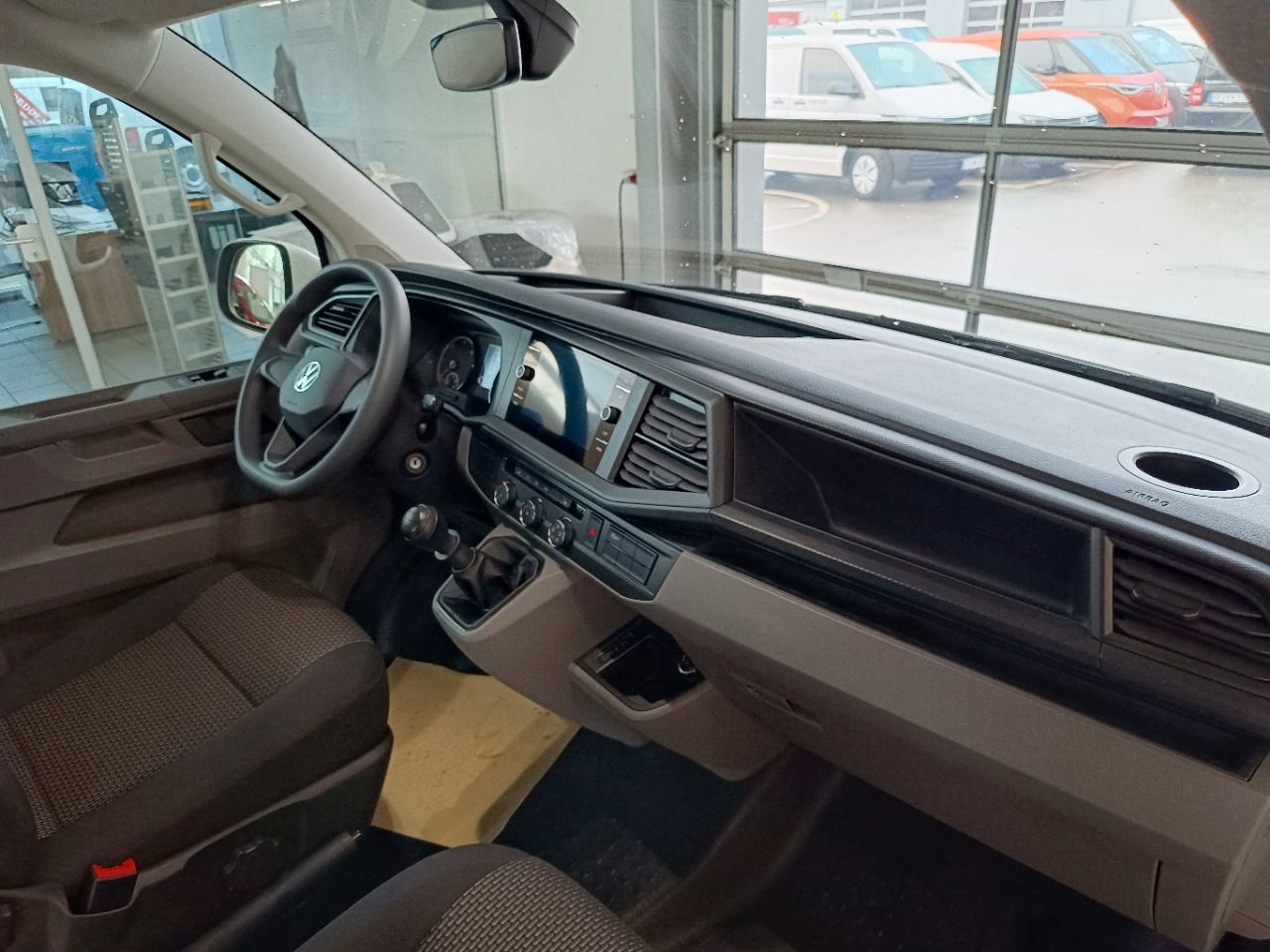 Fahrzeugabbildung Volkswagen Transporter 6.1 Kasten 2.0 l TDI 81 kW 5-Gang