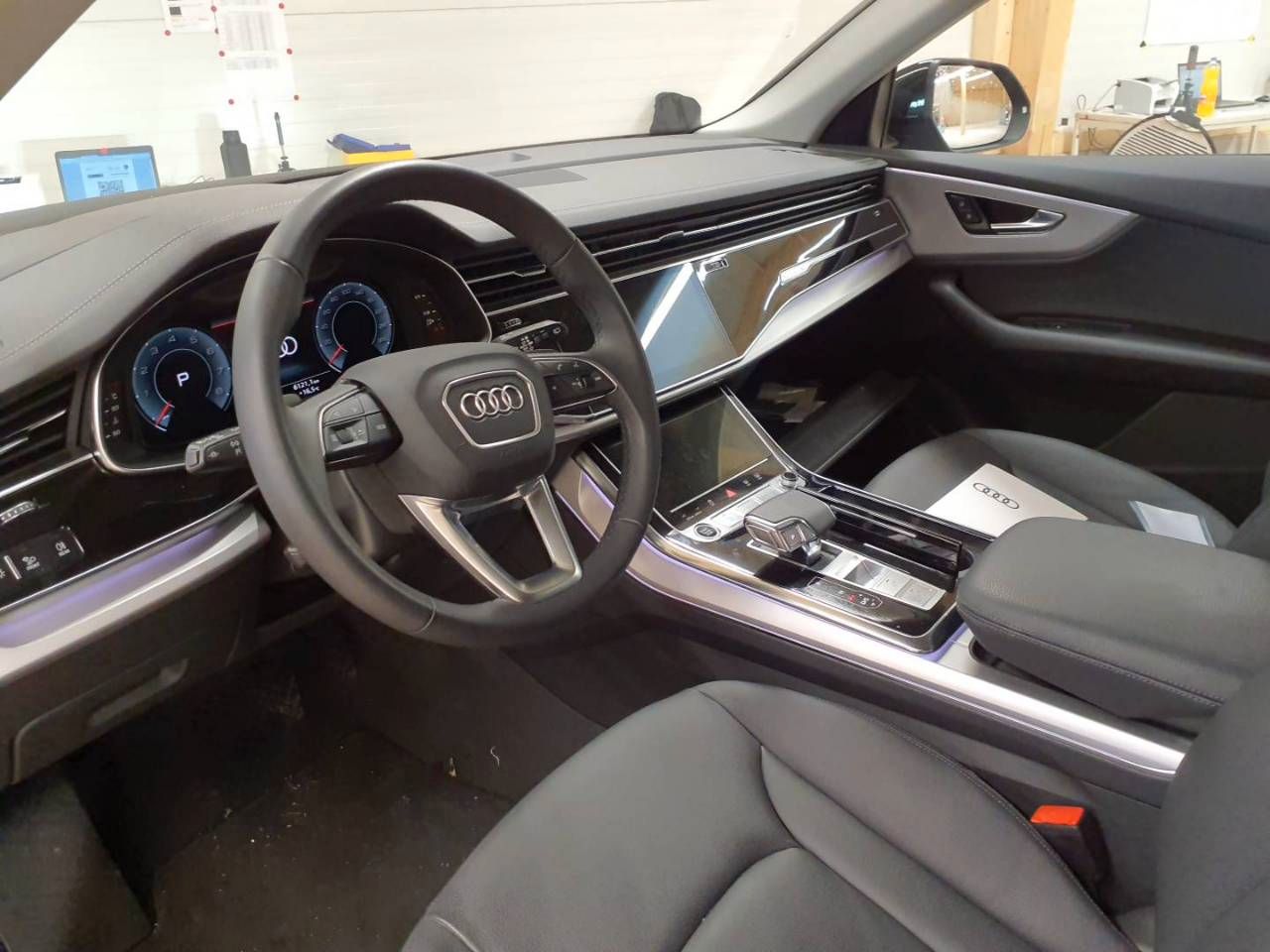 Fahrzeugabbildung Audi Q8 55 TFSI quattro |Luft|Pano|FLA|ACC|SoftClose