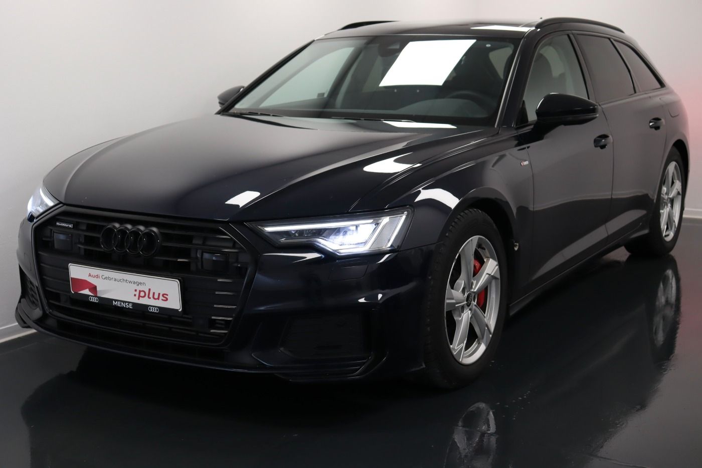 Fahrzeugabbildung Audi A6 Avant 55 TFSI e quattro S tronic S line |Pano