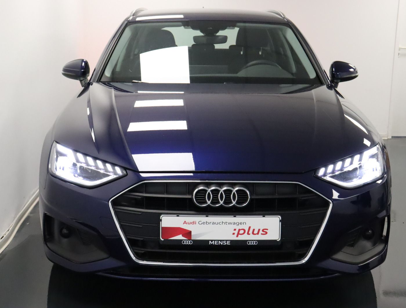 Fahrzeugabbildung Audi A4 Avant 35 TDI S tronic Standhzg Navi DynLicht