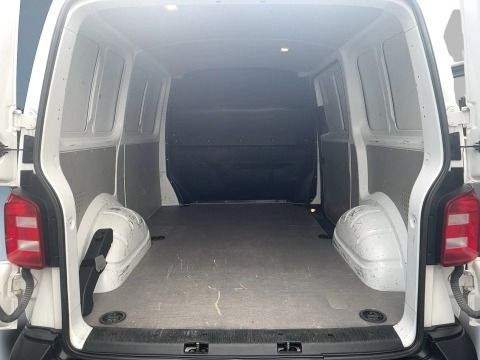 Fahrzeugabbildung Volkswagen T6 Transporter Kasten kurzer Radstand