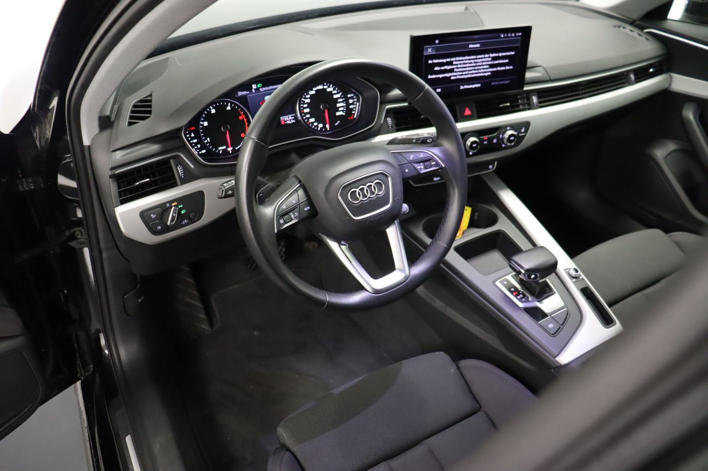 Fahrzeugabbildung Audi A4 Avant 35 TDI S tronic advanced |FLA|ACC|SHZG