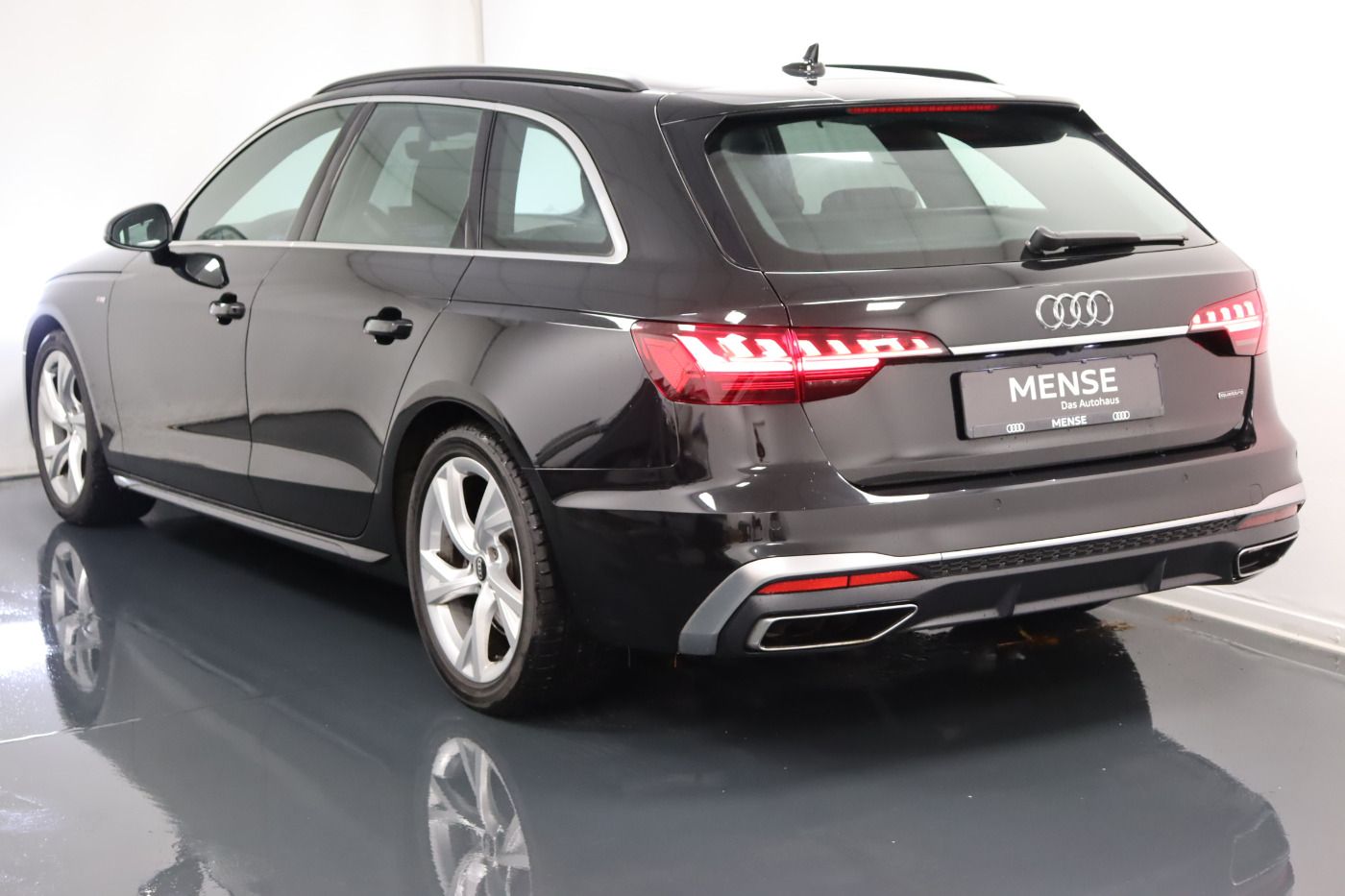 Fahrzeugabbildung Audi A4 Avant 40 TDI quattro S tronic S-Line |Matrix