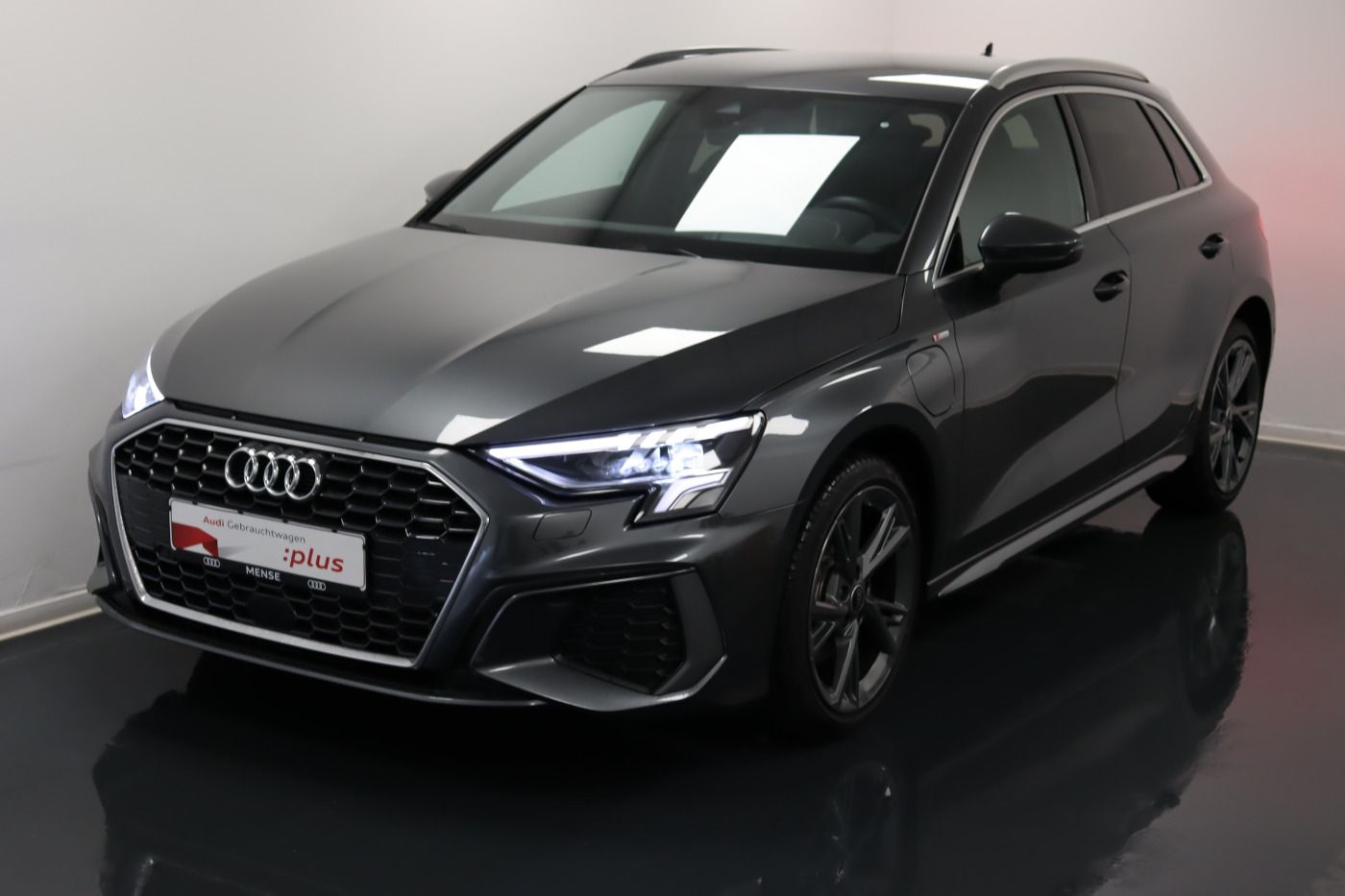 Fahrzeugabbildung Audi A3 Sportback 40 TFSI e S tronic S line |FLA|ACC