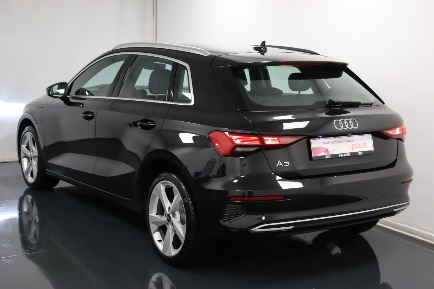 Fahrzeugabbildung Audi A3 Sportback 40 TFSI e S tronic Advanced |FLA