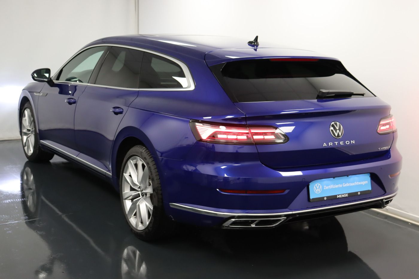 Fahrzeugabbildung Volkswagen Arteon Shooting Brake 1.4 eTSI DSG R-Line |Navi