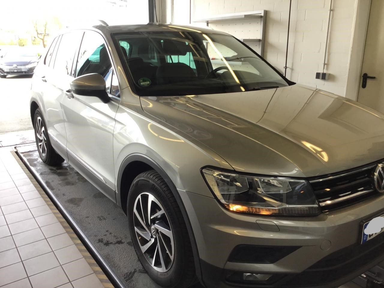 Fahrzeugabbildung Volkswagen Tiguan 1.4 TSI DSG SOUND |AHK|ACC|CarPlay|LM