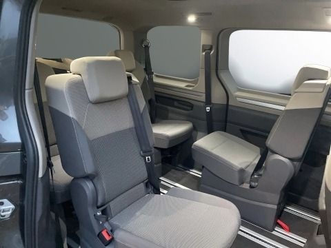 Fahrzeugabbildung Volkswagen T7 Multivan Life 1.4 Hybrid DSG Multivan  Life K