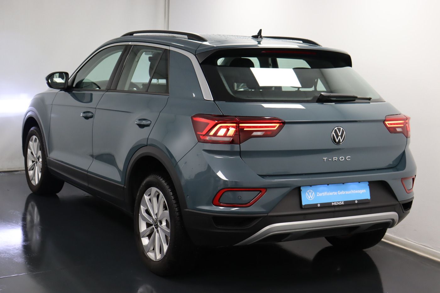 Fahrzeugabbildung Volkswagen T-Roc 1.0 TSI Life |VirtualCP|CarPlay|LM|KlimaA