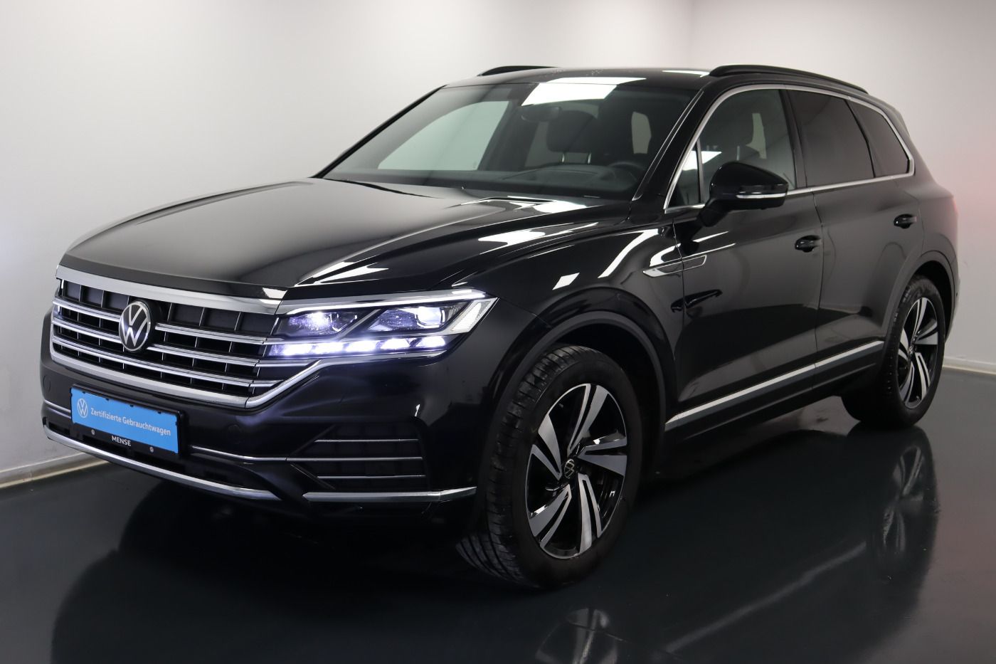 Fahrzeugabbildung Volkswagen Touareg 3.0 TDI 4-motion tiptronic Elegance |AHK