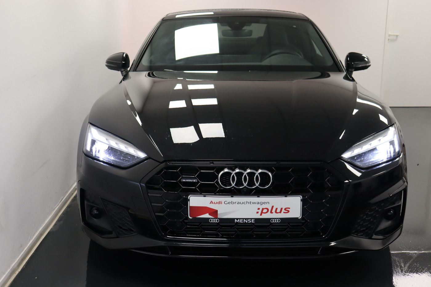 Fahrzeugabbildung Audi A5 Coupé 45 TFSI quattro S tronic S line |Matrix