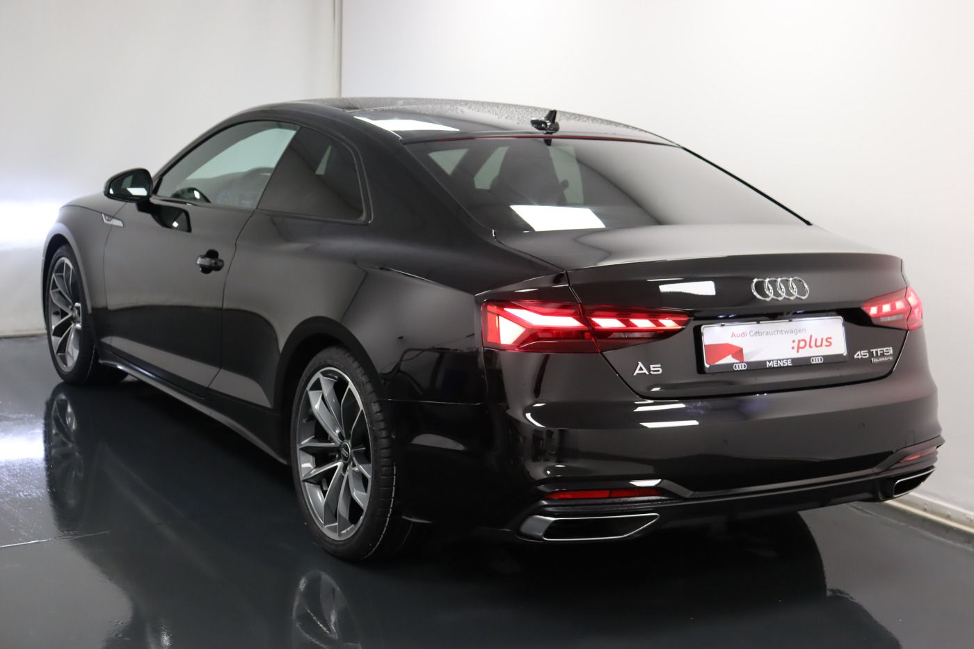 Fahrzeugabbildung Audi A5 Coupé 45 TFSI quattro S tronic S line |Matrix