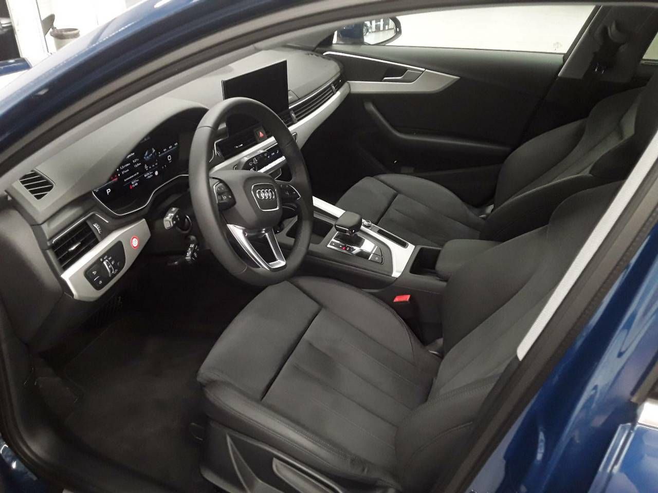 Fahrzeugabbildung Audi A4 Avant 35 TDI S tronic S line |FLA|ACC|CarPlay