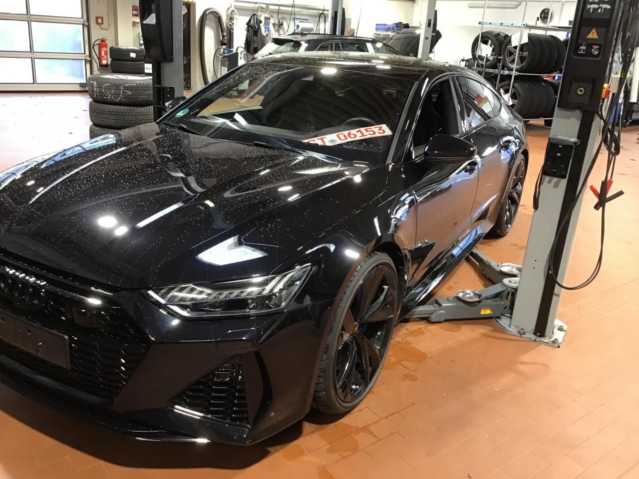 Fahrzeugabbildung Audi RS7 Keramikbremsen Dynamikpaket plus |Matrix|ACC