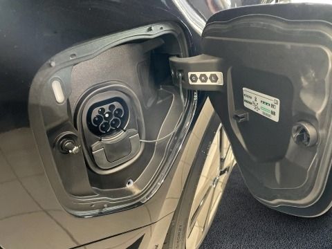 Fahrzeugabbildung Volkswagen ID. Buzz Pro Motor: 86 kWh Getriebe: 1-Gang-Auto