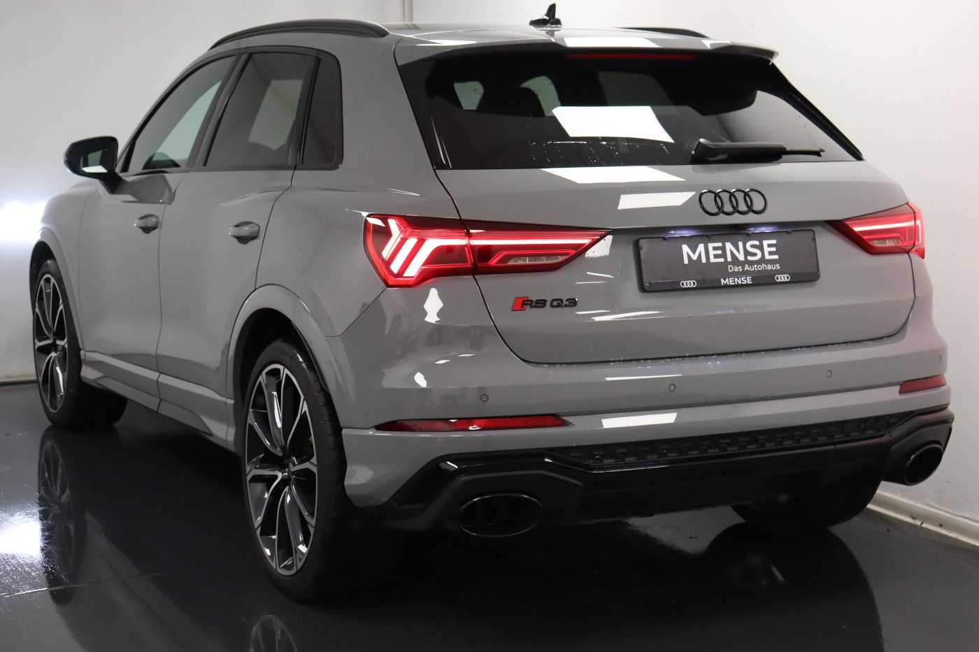 Fahrzeugabbildung Audi RS Q3 2.5 TFSI S tronic |Matrix|Pano|ACC|CarPlay