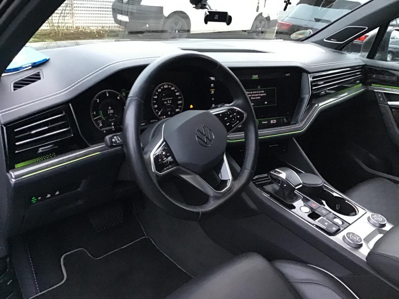 Fahrzeugabbildung Volkswagen Touareg 3.0 TDI 4M tiptronic Elegance R-line Nav