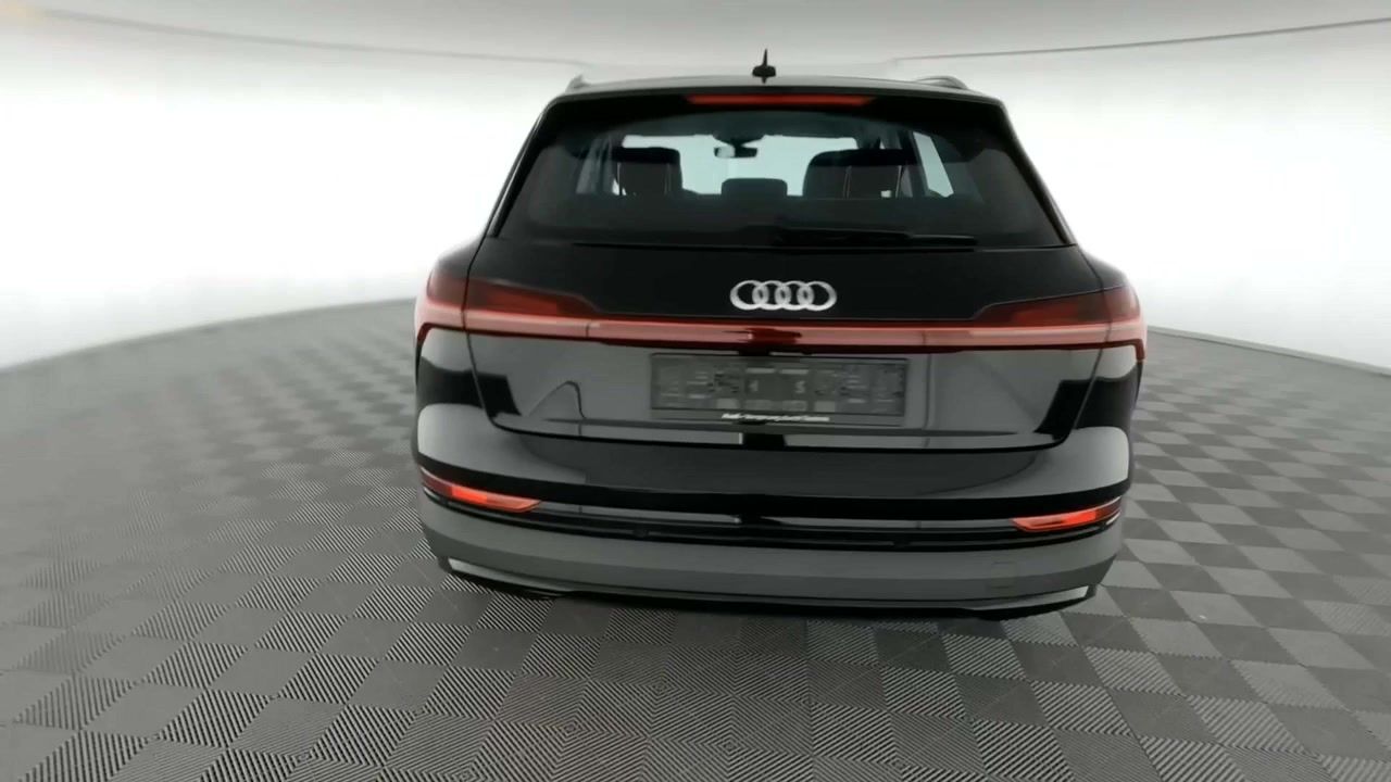 Fahrzeugabbildung Audi e-tron 55 quattro 300 kW |Matrix|Luft|LED|ACC|LM