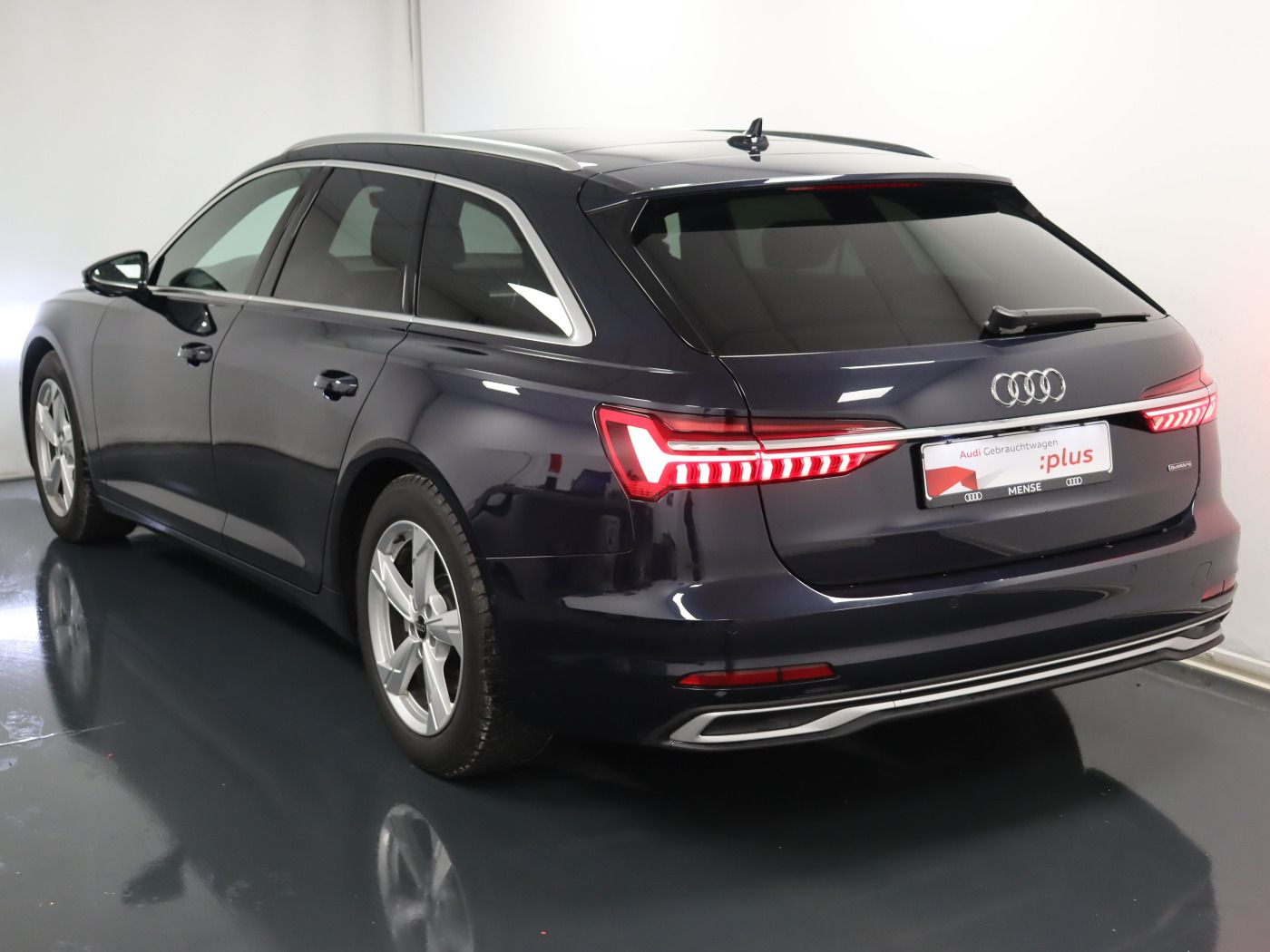 Fahrzeugabbildung Audi A6 Avant 45 TFSI quattro S tronic advanced |Pano