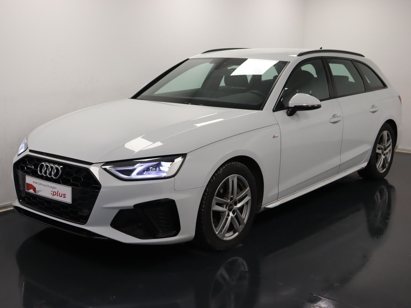 Fahrzeugabbildung Audi A4 Avant 40 TDI quattro S tronic S-Line |FLA|ACC