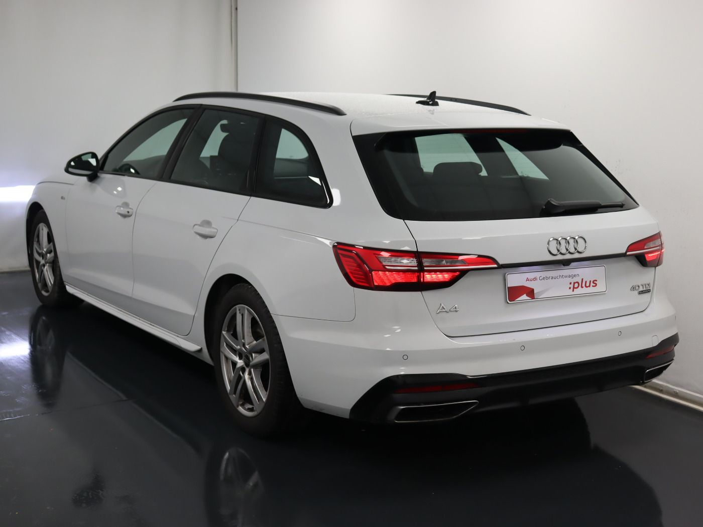 Fahrzeugabbildung Audi A4 Avant 40 TDI quattro S tronic S-Line |FLA|ACC