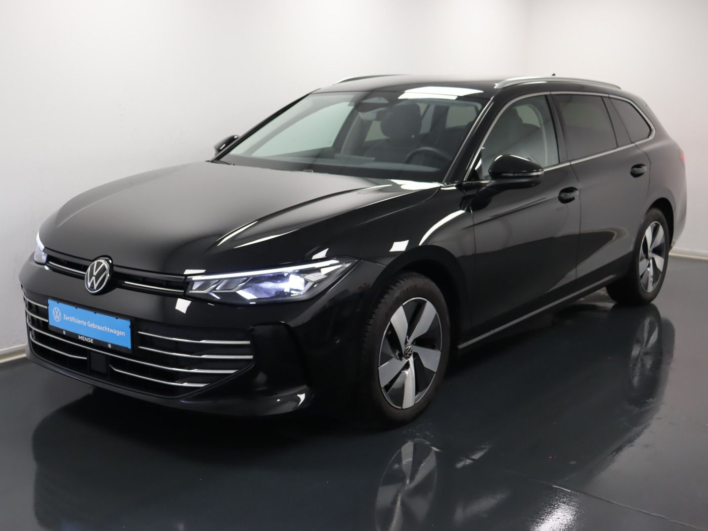 Fahrzeugabbildung Volkswagen Passat Variant 1.5 eTSI DSG Business |AHK|FLA