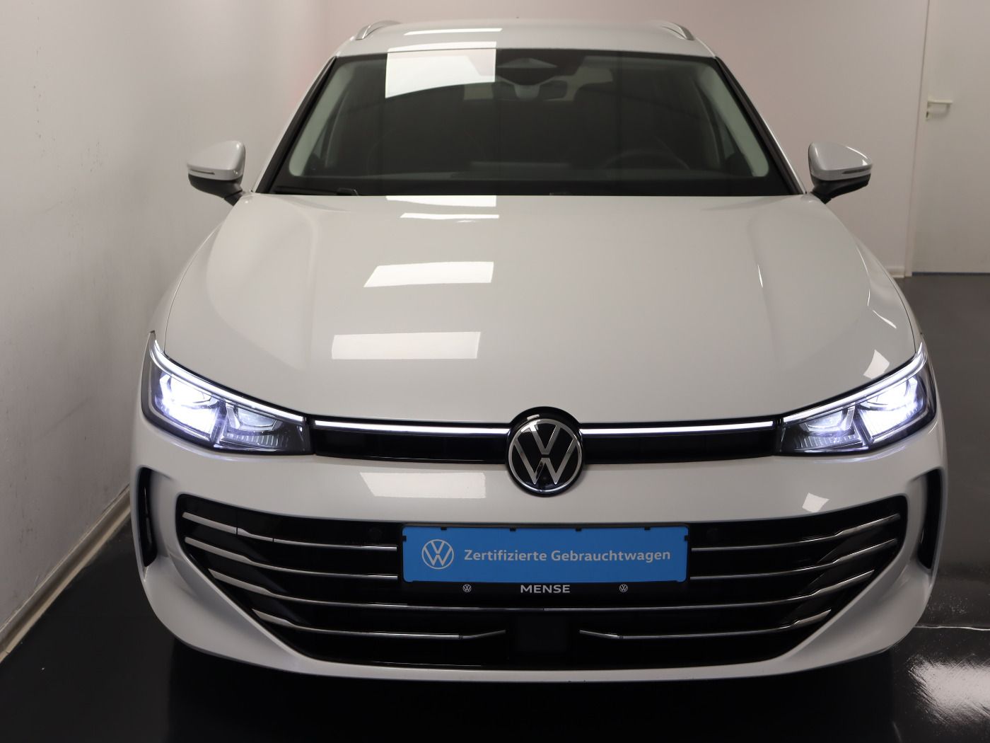 Fahrzeugabbildung Volkswagen Passat Variant 2.0 TDI DSG Elegance |AHK|Matrix