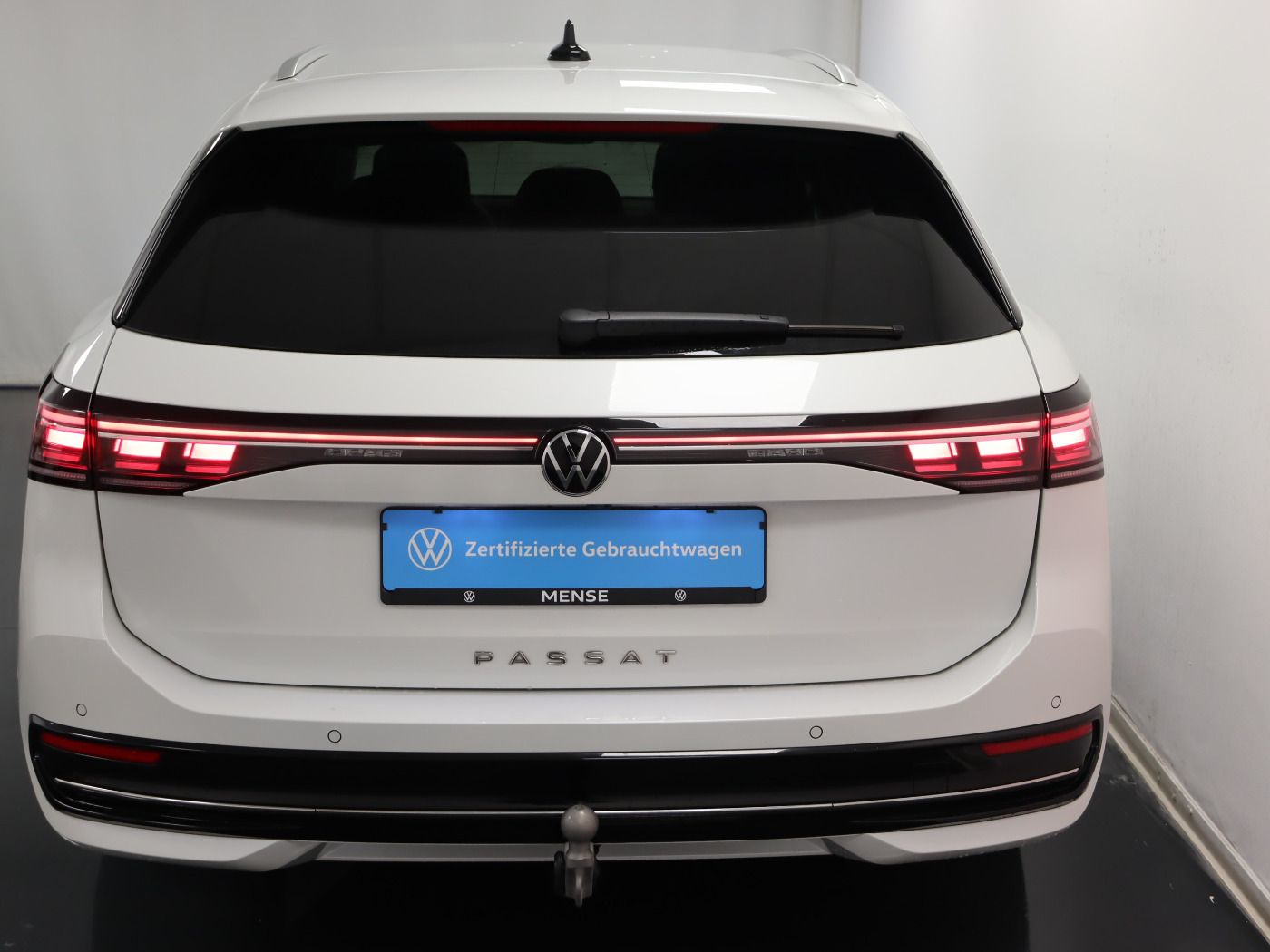 Fahrzeugabbildung Volkswagen Passat Variant 2.0 TDI DSG Elegance |AHK|Matrix