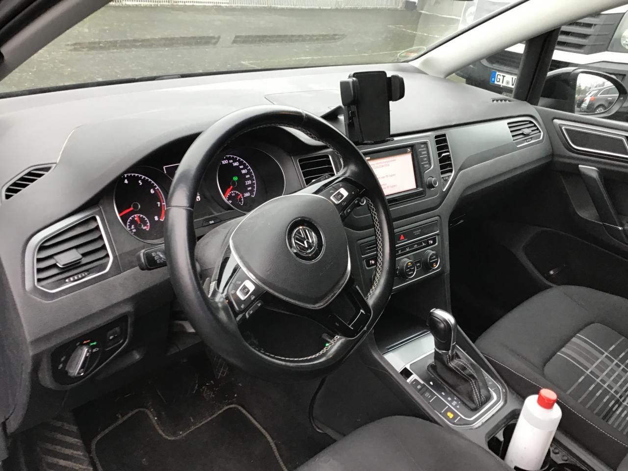 Fahrzeugabbildung Volkswagen Golf Sportsvan 1.2 TSI DSG Lounge |LM|2xKlima